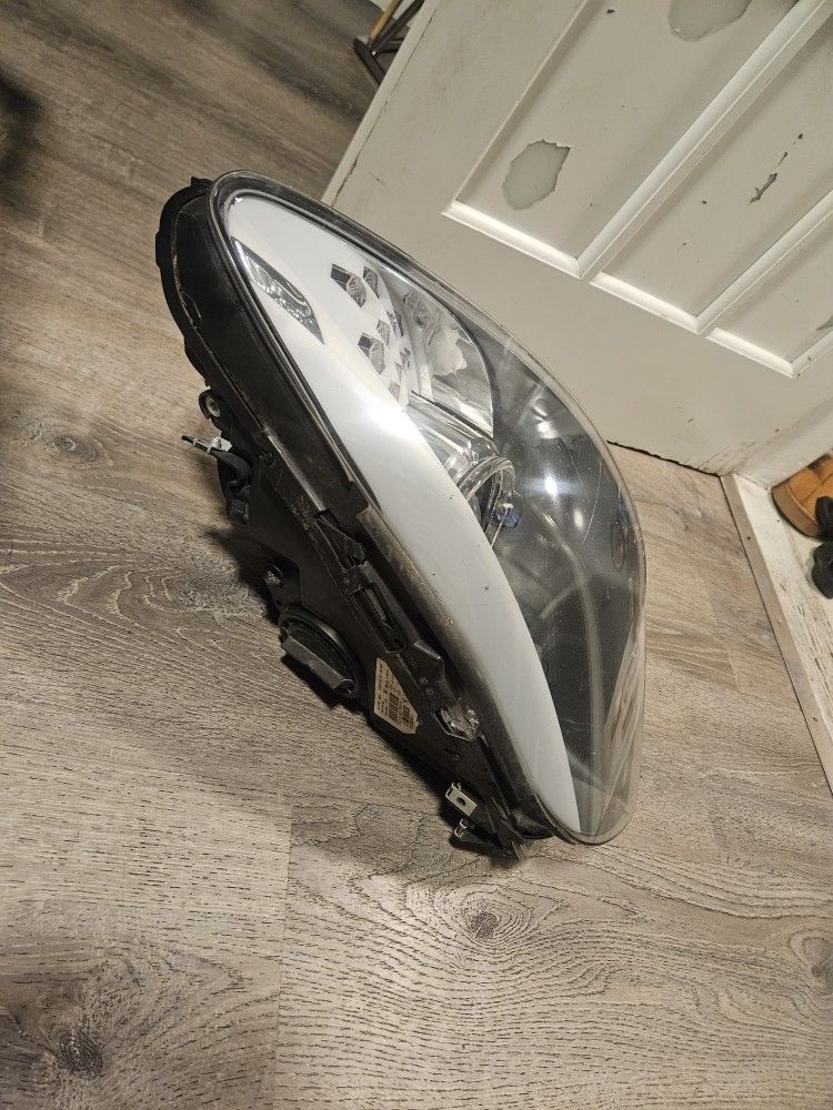 09-13 BMW 5 Series Headlight Adaptive 