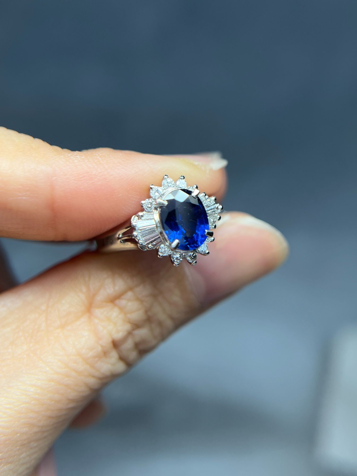 Royal Blue Sapphire Ring, 1.41 Carat, Natural Stone