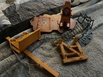 Castle grayskull trap Door Accessories