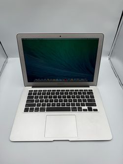 Apple MacBook Air 13” A1466 Intel Core i7 1.7GHz 8GB RAM w/ Charger