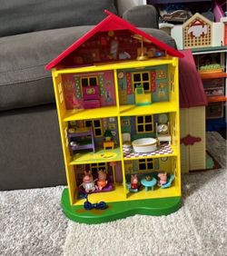 Peppa Pig Family Home Playset with Figures