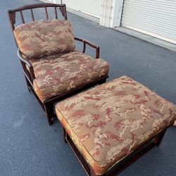 Thomasville. Chair With Ottoman
