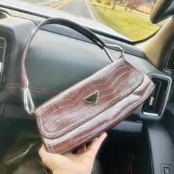 PAGODA Croc-Embossed Baguette Bag – Burgundy Statement Purse