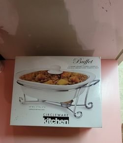 Casserole Dish Keeps Food Warm