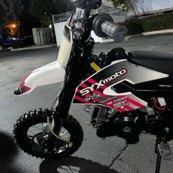 Christmas Sale 🎉 Brand New Dirt Bike For Kids And Teen