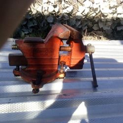 Bench Vice