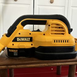 DeWalt Vacuum 