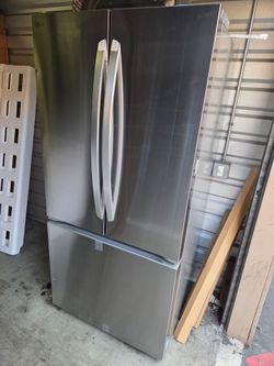 LG french door Refrigerator 33 inchs