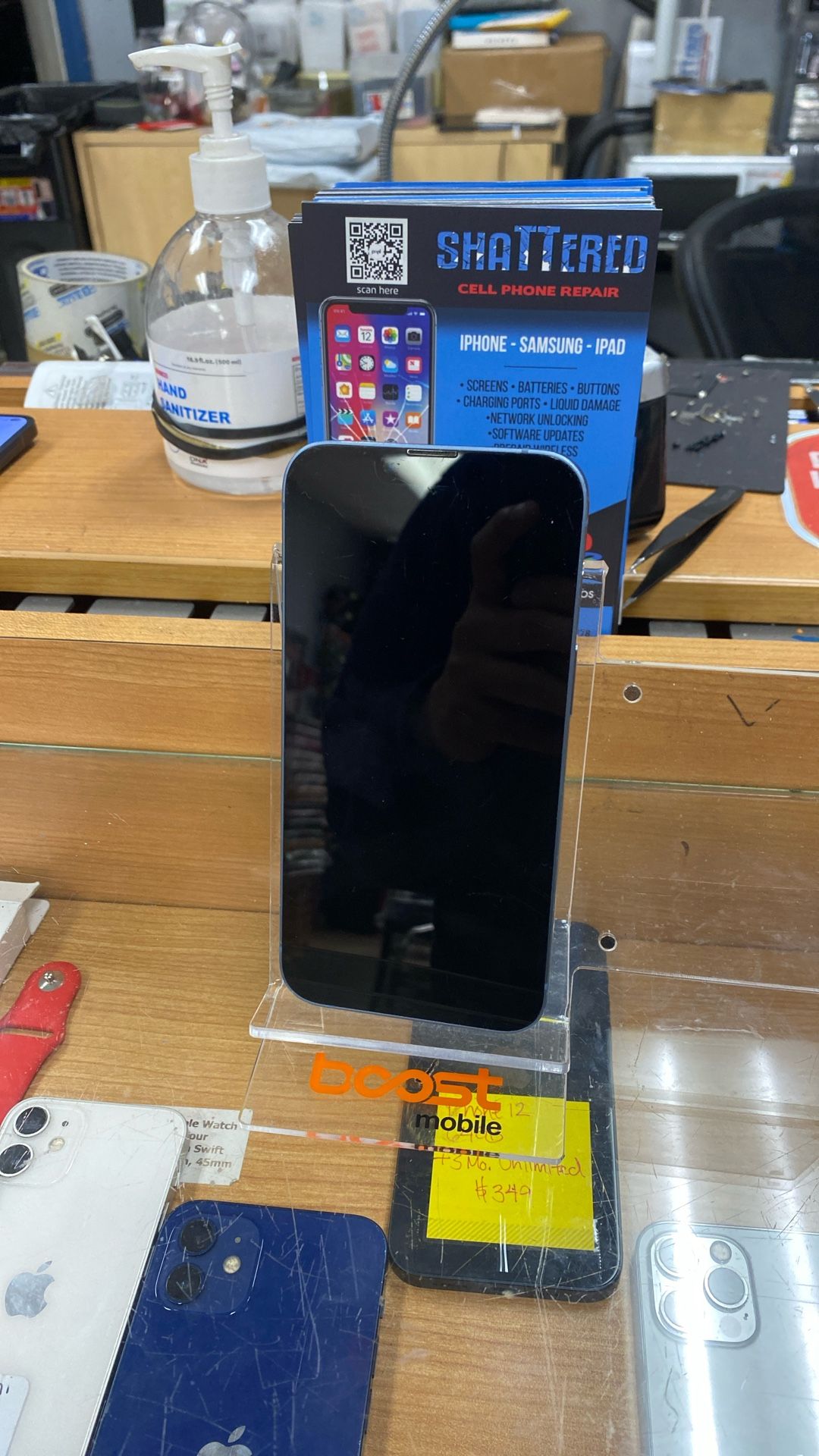 iPhone 14