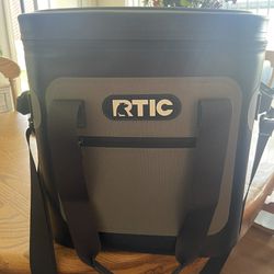RTIC 20 Can Soft Cooler (NEW)