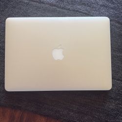 Apple MacBook 