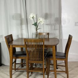 Pub High Dining Table with 4 Chairs -ASHLEY FURNITURE
