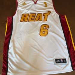 LeBron James Miami Heat NBA Finals Championship Ring Night White Jersey Men’s XL