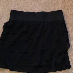 Jr. Black Dressy Skirt L