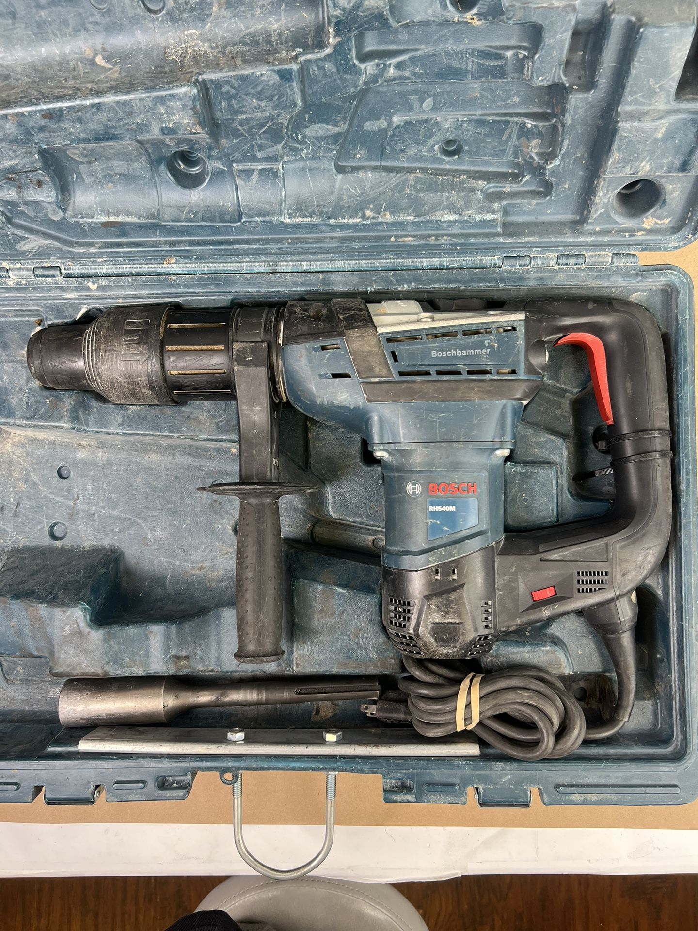 Used Bosch 12 Amp 1-9/16 in. 120V SDS-max Rotary Hammer RH540M Wired Electric With Case