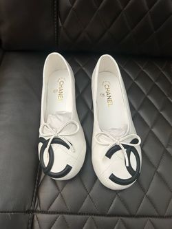 CHANEL FLATS SIZE 8