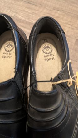 Women Shoes And Girls Skates