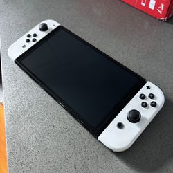Nintendo OLED Switch (White) 