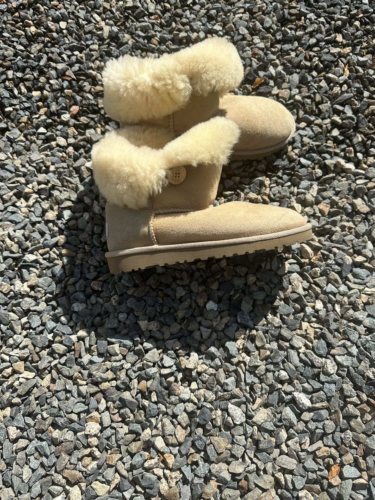 Uggs Ankle Boot Sz 4.5 /5.5ish Excellent Condition