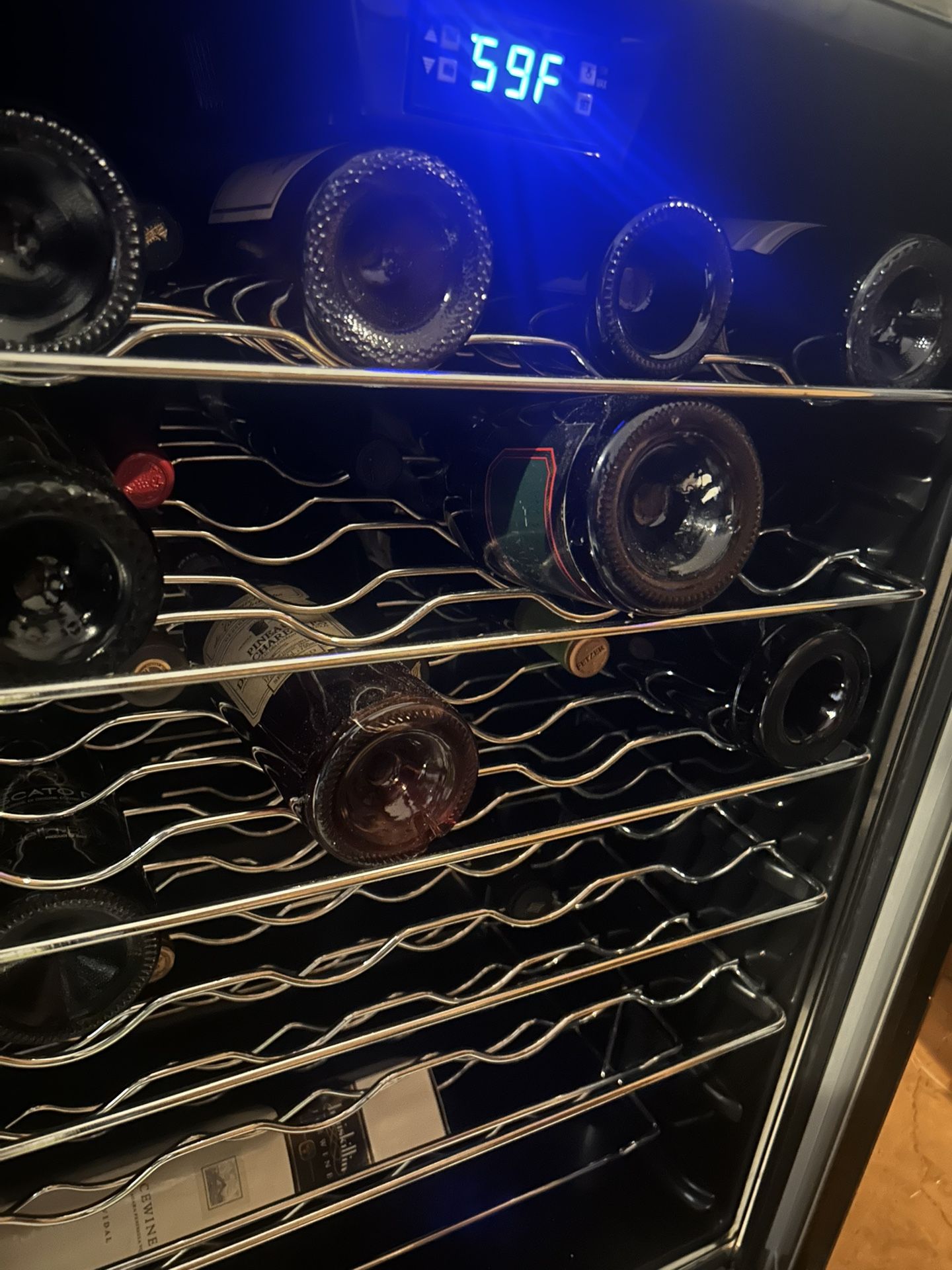 Dual Zone Wine Cooler 44 Bottles Magic Chef
