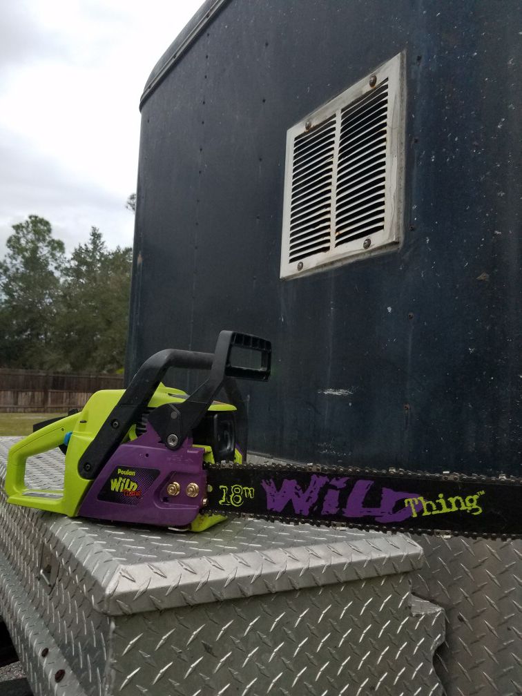 New poulan wild thing chainsaw with case and extra chain