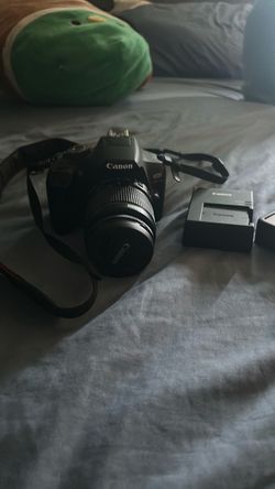 Canon EOS Rebel T7