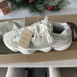 Yeezy 500