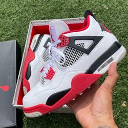 Sz 10 Jordan Retro 4 $70 FIRM NO TRADES 