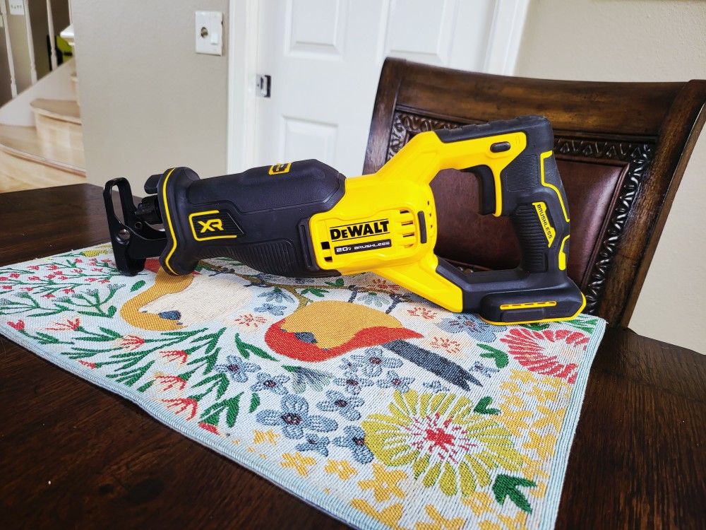 Dewalt New 20V MAX Cordless Brushless Reciprocating Saw (Tool Only-No battery or charger included.