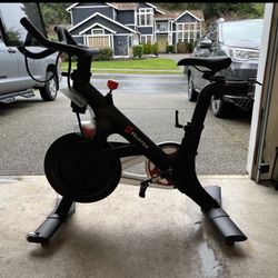 Peloton Bike