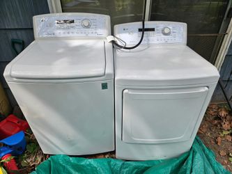 LG Washer & Dryer Set