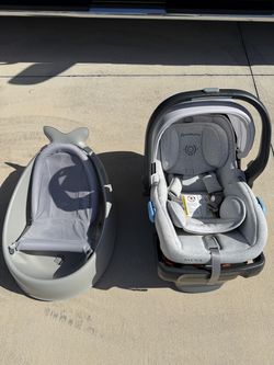 Infant Car Seat and wash tub