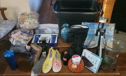 Box Lot of Gifts