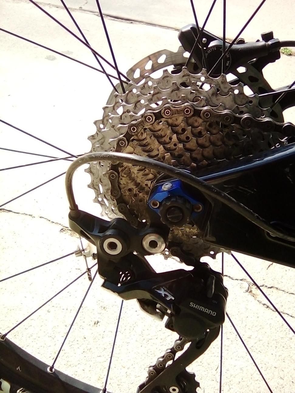 It's a 2012 yeti ASR 5 CARBON Enduro bike