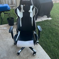 gaming chair