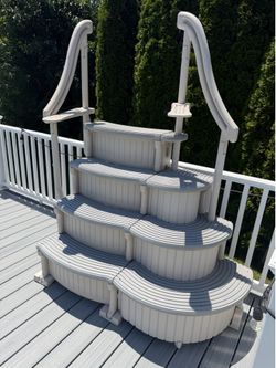 Confer Curve Complete Step System for Above Ground Pool