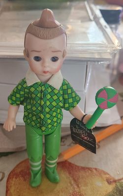 McDonalds Madame Alexander Wizard Of Oz Munchkin 4"  $14.00 price firm