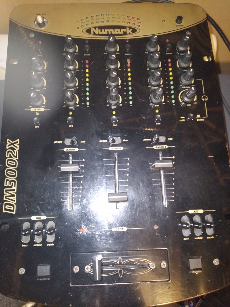 Numark DM3002