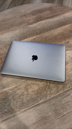 MacBook Pro M1 8-Core CPU and 8-Core GPU 13" (Late 2020) 256GB SSD