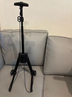 Hamilton folding music stand