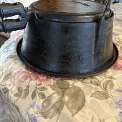 #8 puritan  waffle maker cast iron and base with handle