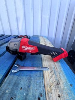Milwaukee TOOL ONLY M18 FUEL 18V Lithium-lon Brushless Cordless 4-1/2 in./5 in. Grinder w/Paddle Switch NEW $175