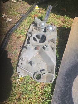 Aluminum Torker Edelbrock intake manifold
