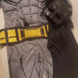 Kids Batman muscle chest costume comes with cape, belt, mask