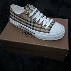 Burrberys