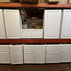 DISCOUNTED Hampton White Kitchen Cabinet Set 10 Pieces 