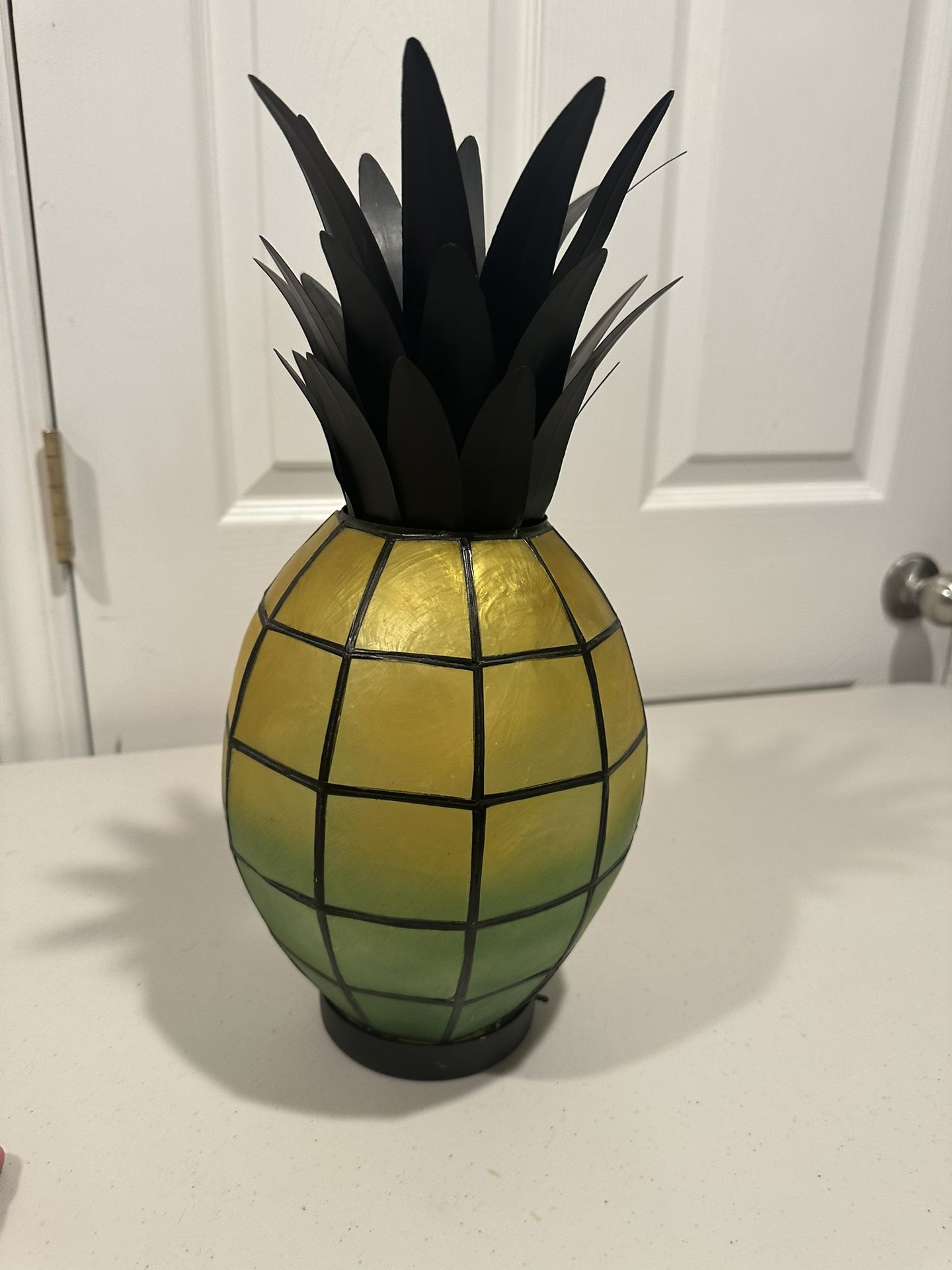 Amazing Glass & Metal Decorative Pineapple Candle Holder/Hurricane!