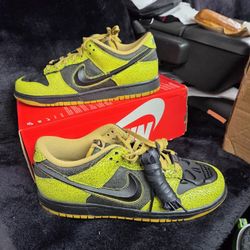Dunks Sz 11.5 & 12.5 