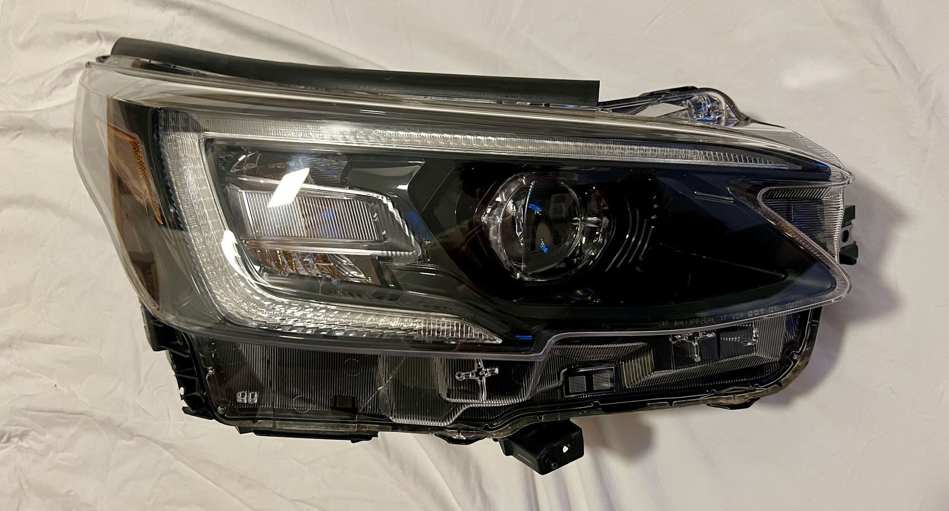 Subaru Outback / Legacy Passenger headlight
