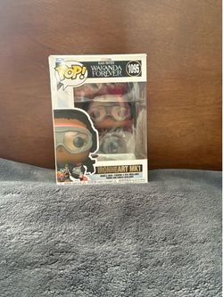 Funko pop -Black Panther Wakanda Forever
